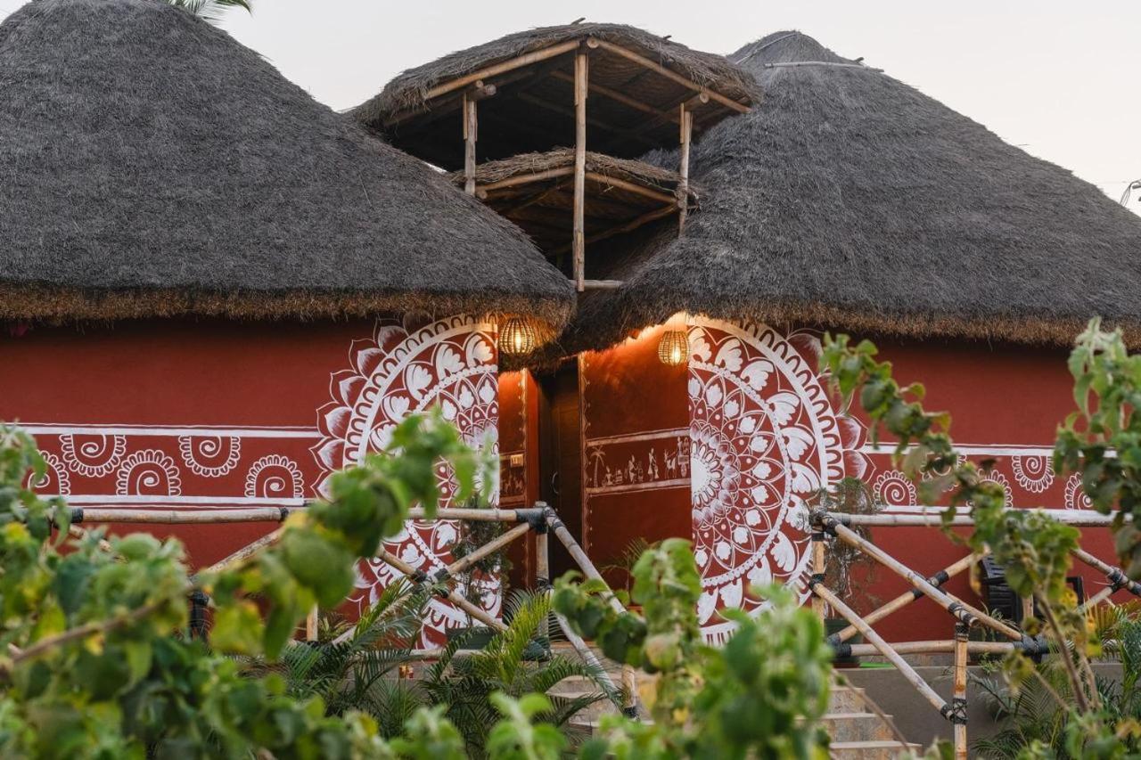 The Hideout Cottage And Restaurant Хампи Екстериор снимка